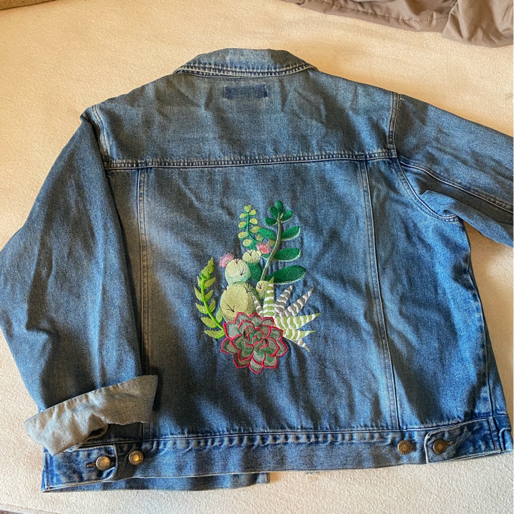 Embroidered jean jacket